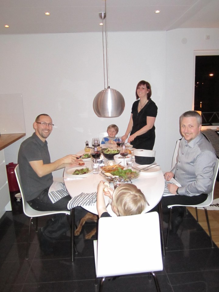 Middagstrevligt med familjen Påhlman.
