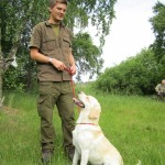 Fredrik med Loke. De klarade både Apporteringsprovet och WT Öppenklass. Hurra!
