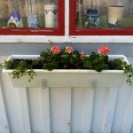 Nu är blomlådorna uppe!