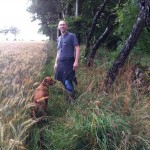 Husse å Fox på promenaden.